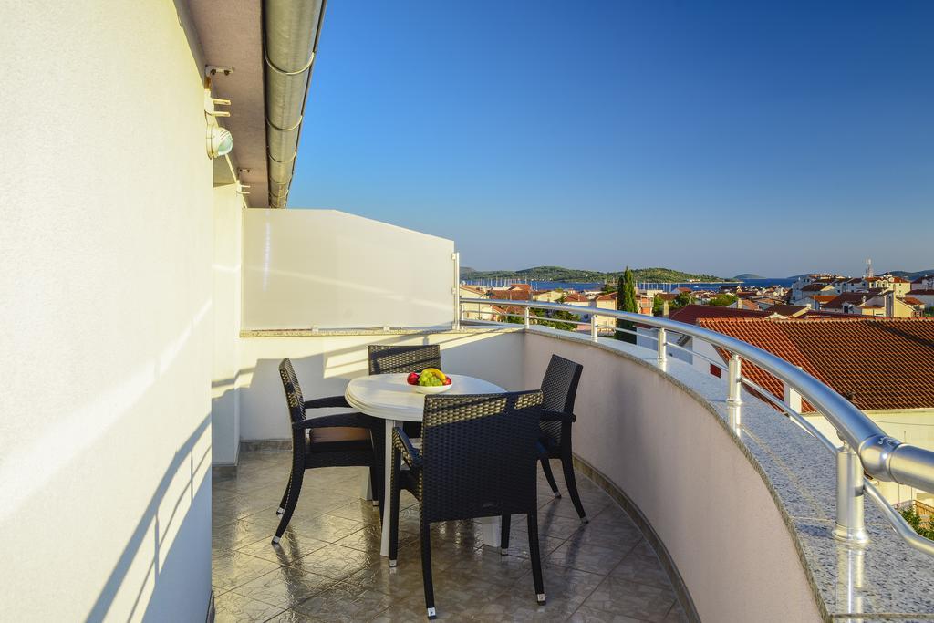 Apartments Resman Vodice Exterior photo